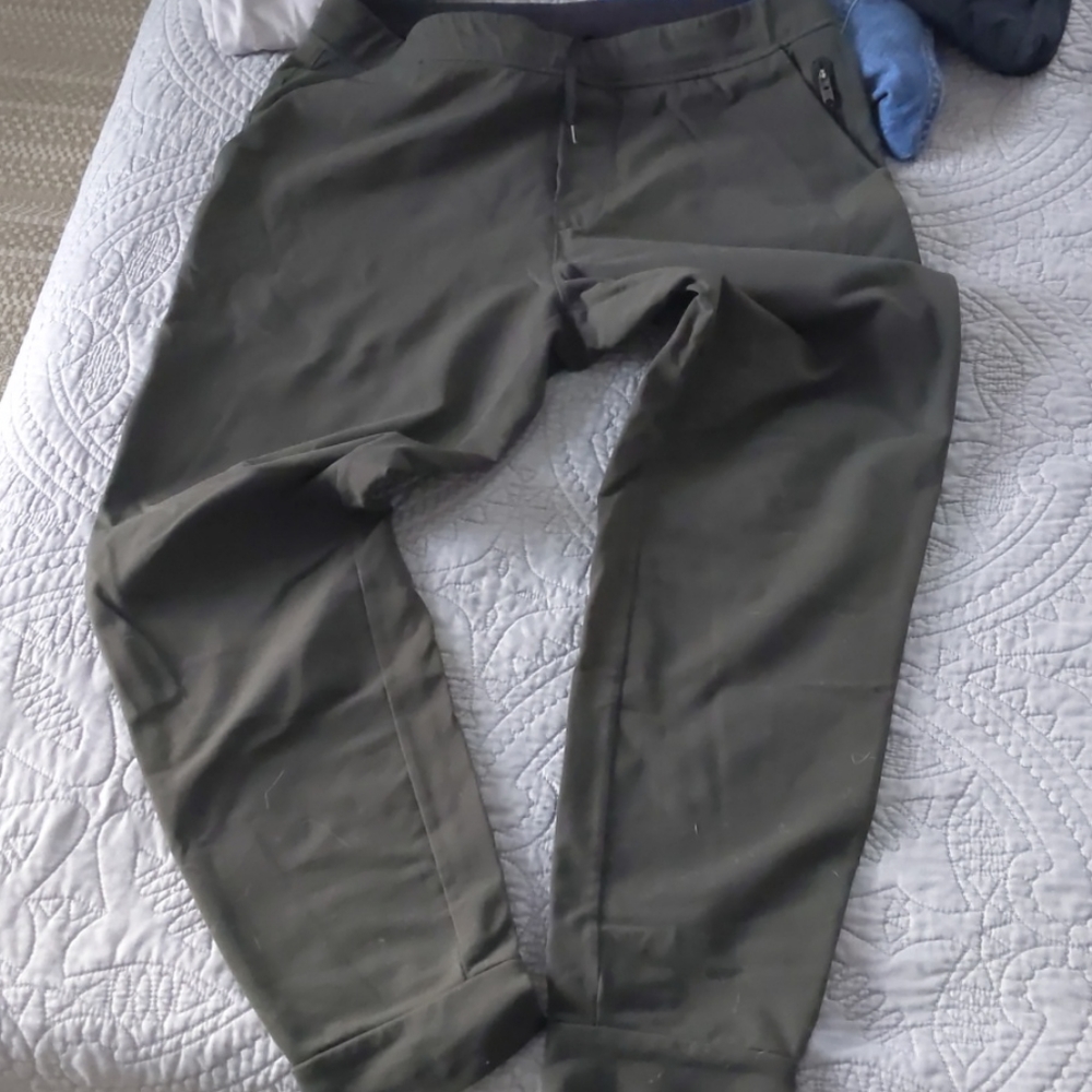 Green Public Rec joggers men